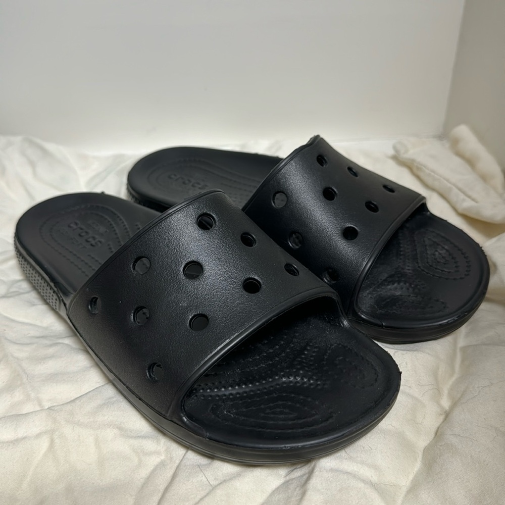 Black Crocs Slides